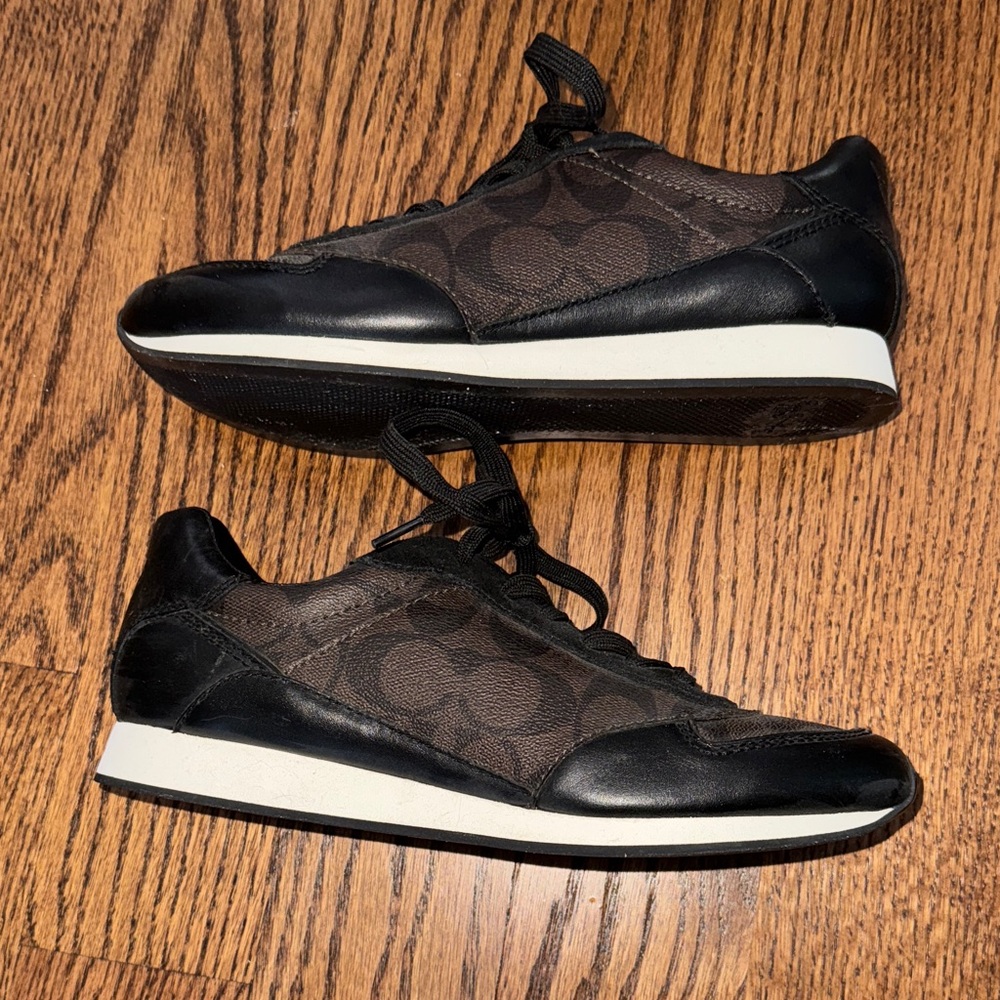 NEVER WORN COACH Signature Brown & Black Sneakers - Picture 3 of 8